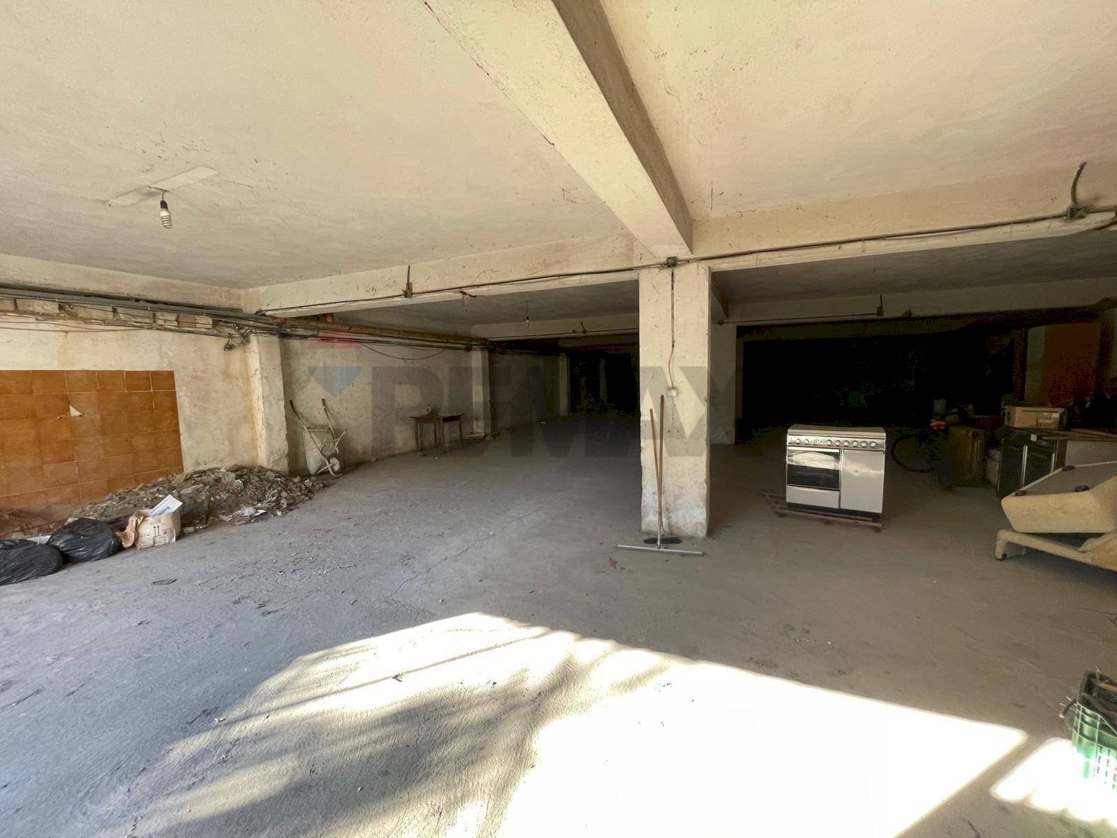Parcheggio - Magazzino VIA ROMAGNA
 
6, Corigliano-Rossano - foto 3