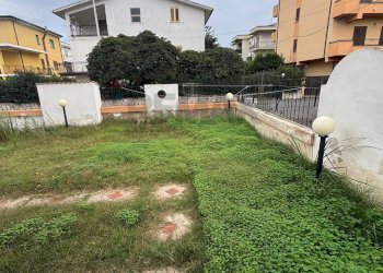 Giardino - Casa semi indipendente Via Pietro de Franco
 
134, Villapiana - foto 4