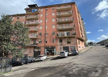 Edificio all\'aperto - Locale Commerciale via ospizio
 
123-125, Corigliano-Rossano - foto 1