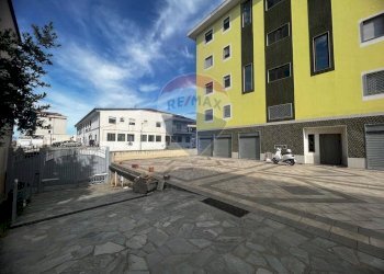 Edificio all\'aperto - Villa Bifamiliare VIA ALCIDE DE GASPERI SNC, Corigliano-Rossano - foto 2