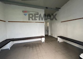 Stanza vuota - Attività Commerciale Via Barletta
 
130, Corigliano-Rossano - foto 15