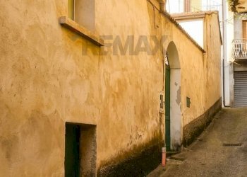 Casa all\'aperto - Casa indipendente Via Vico 2 Can. F. S. Mascaro, Serrastretta - foto 1