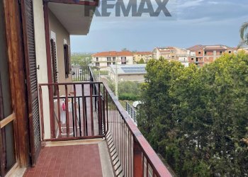 Balcone - Casa indipendente Via Monte Bianco
 
19, Corigliano-Rossano - foto 4