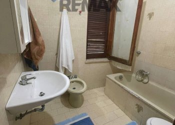 Bagno - Casa indipendente Via Monte Bianco
 
19, Corigliano-Rossano - foto 11