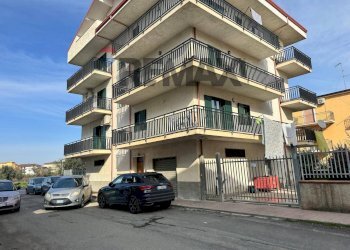 Edificio all\'aperto - Apartment via fior di loto
 
1, Corigliano-Rossano - photo 1