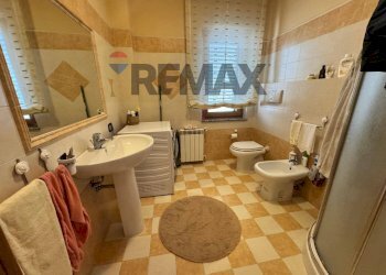Bagno - Apartment via fior di loto
 
1, Corigliano-Rossano - photo 18