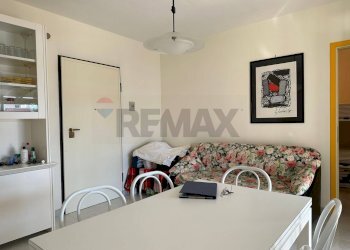 Soggiorno - cucina - Trilocale via Rosa dei Venti
 
2, Manfredonia - foto 8