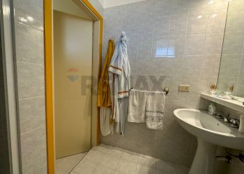 Bagno - Trilocale via Rosa dei Venti
 
2, Manfredonia - foto 18