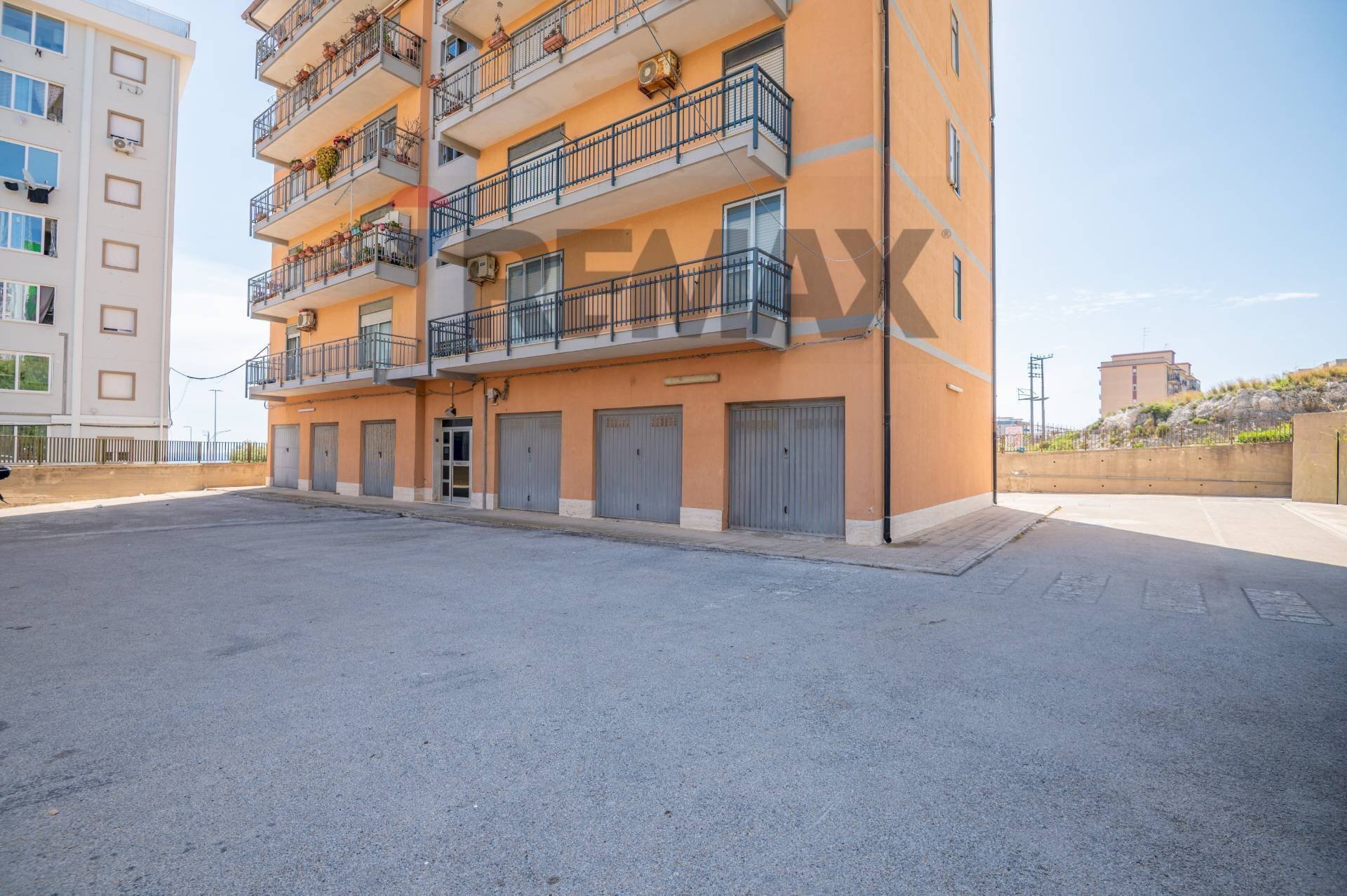 Edificio all\'aperto - Quadrilocale Largo Luciano Russo
 
1/a, Siracusa - foto 1