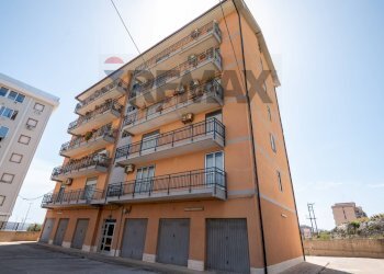 Edificio all\'aperto - Quadrilocale Largo Luciano Russo
 
1/a, Siracusa - foto 42