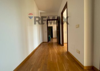 Hall / corridoio - Trilocale Via A. Colagrande, L'Aquila - foto 8