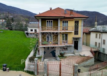 Foto 3 - Casa semi indipendente via santuario
 
4, Giaveno - foto 3