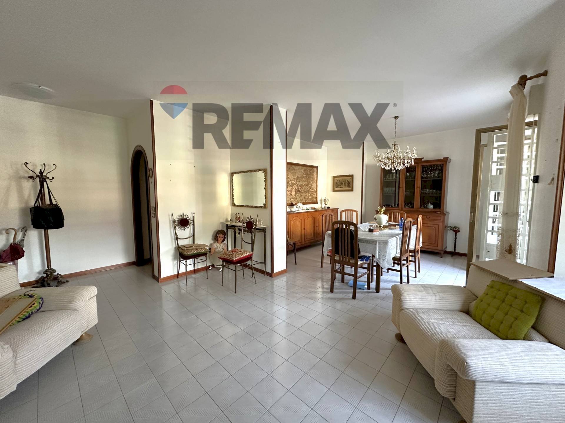 Sala da pranzo - Appartamento Via Filippo Paruta
 
10/F, Palermo - foto 2