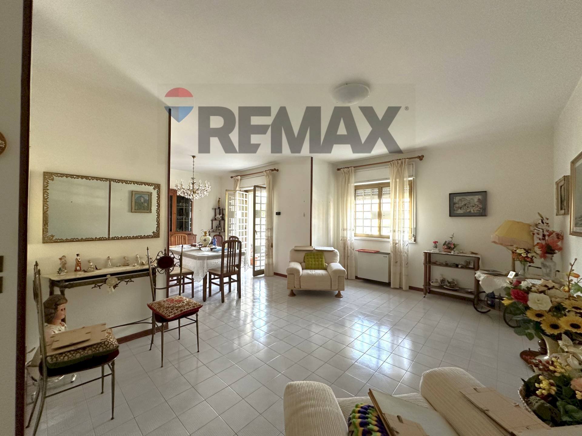 Sala da pranzo - Appartamento Via Filippo Paruta
 
10/F, Palermo - foto 3