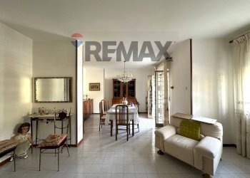 Sala da pranzo - Appartamento Via Filippo Paruta
 
10/F, Palermo - foto 4