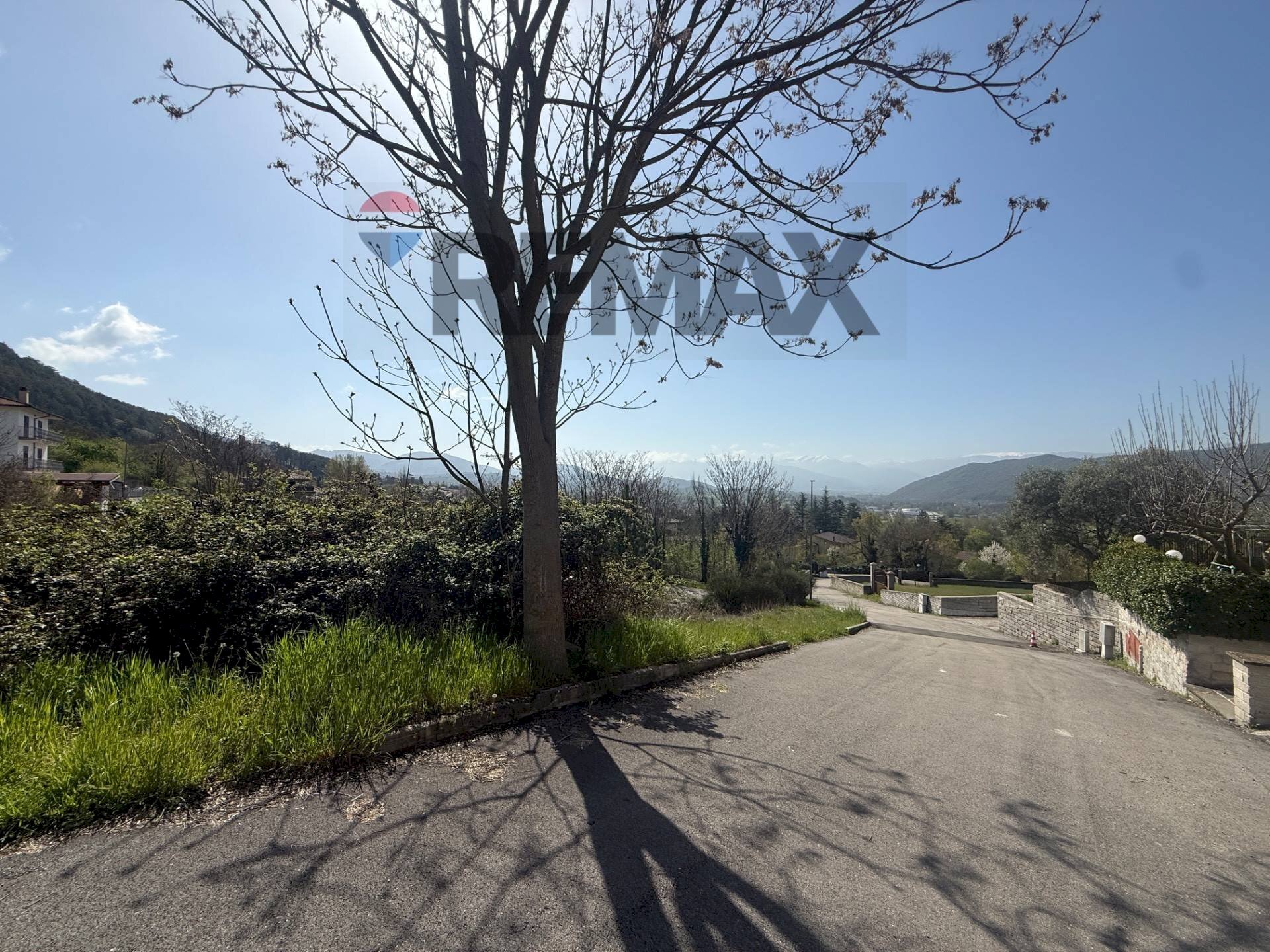 Vista delle montagne - Terreno edificabile Via Monte Omo, Pizzoli - foto 2