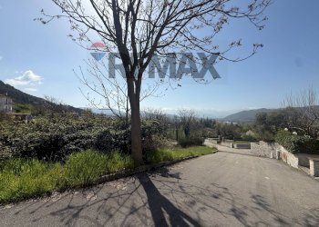 Vista delle montagne - Terreno edificabile Via Monte Omo, Pizzoli - foto 2