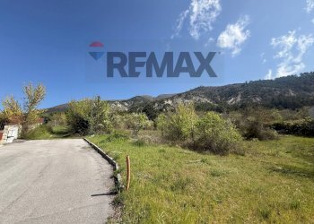 Vista delle montagne - Terreno edificabile Via Monte Omo, Pizzoli - foto 3