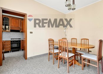 Sala da pranzo - Trilocale VIA IV NOVEMBRE
 
766, Caronno Pertusella - foto 2