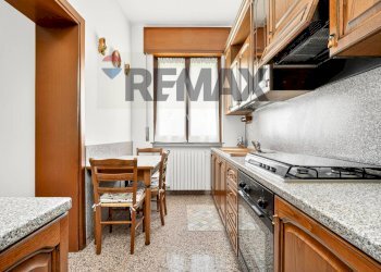 Cucina - Trilocale VIA IV NOVEMBRE
 
766, Caronno Pertusella - foto 3