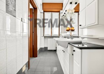 Cucina - Trilocale VIA IV NOVEMBRE
 
766, Caronno Pertusella - foto 11