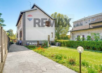 Casa all\'aperto - Trilocale VIA IV NOVEMBRE
 
766, Caronno Pertusella - foto 20