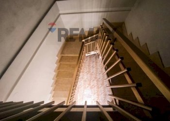 Scale - Casa semi indipendente Via San Pietro in Lama
 
94, Lequile - foto 23