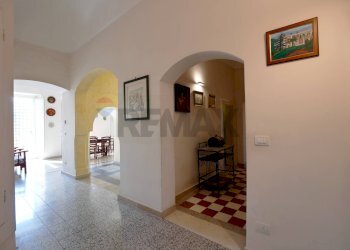 Hall / corridoio - Appartamento Bari - foto 18
