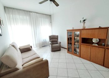 Salone - Appartamento via Aquileia, 77, Baranzate - foto 4