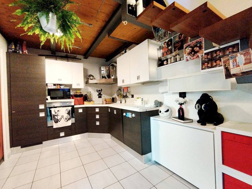 Cucina - Bilocale via Aspromonte, Rho - foto 1