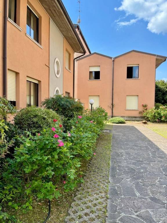 Giardino - Bilocale via Martinengo Cesaresco, Brescia - foto 1