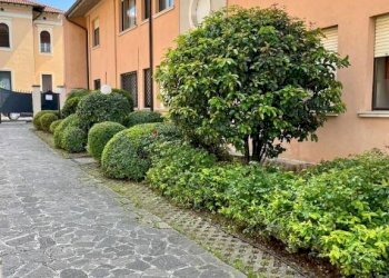 Cortile interno - Bilocale via Martinengo Cesaresco, Brescia - foto 11