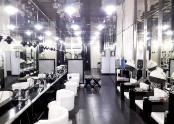 Interno non residenziale - Parrucchieri Uomo - Donna via dell'Indipendenza, Bologna (zona Irnerio) - foto 4