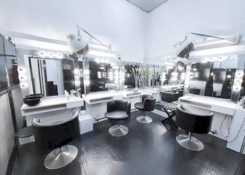 Interno non residenziale - Parrucchieri Uomo - Donna via dell'Indipendenza, Bologna (zona Irnerio) - foto 13