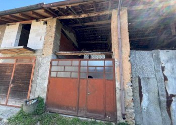 Facciata - Casa indipendente via Libertà, 16, Casale Litta - foto 17