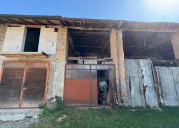 Facciata - Casa indipendente via Libertà, 16, Casale Litta - foto 18