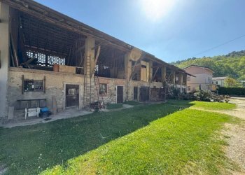 Giardino - Casa indipendente via Libertà, 16, Casale Litta - foto 3