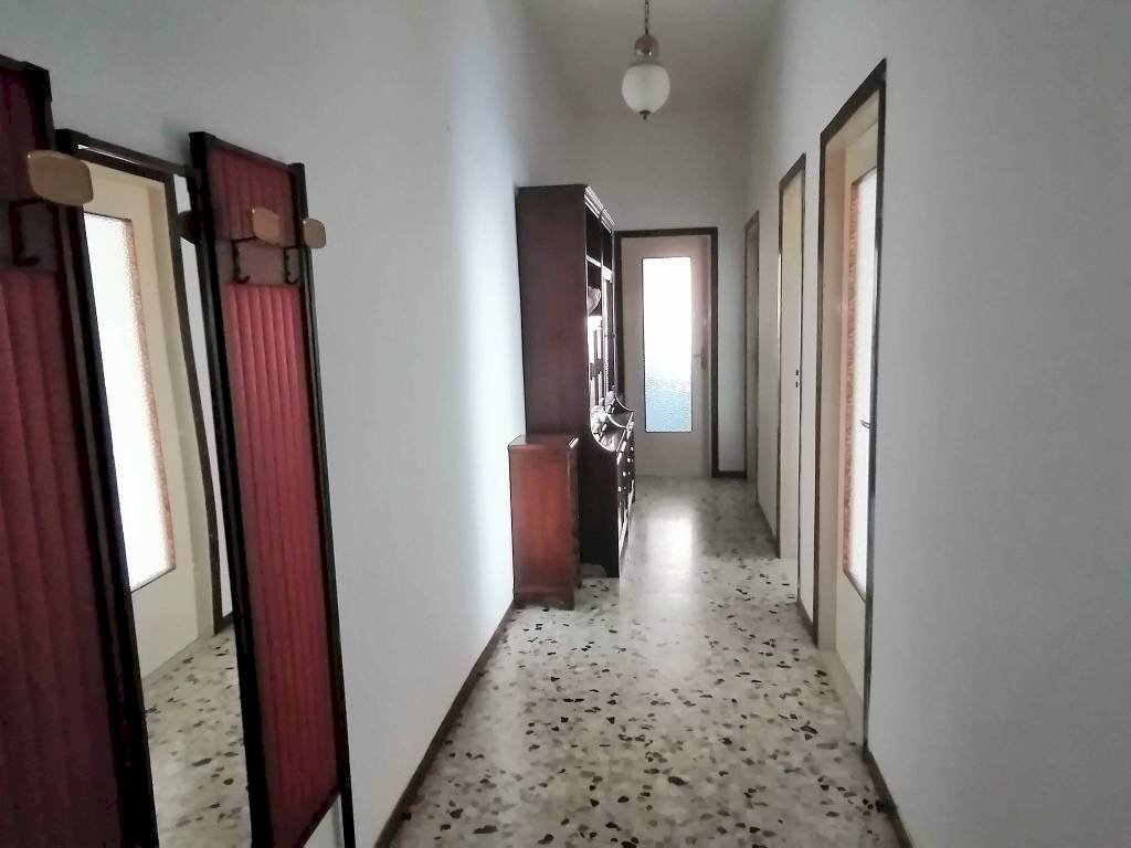 Corridoio - Bilocale via Carlo Rognoni, 5, Parma (zona Pablo) - foto 2