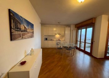 Salone - Appartamento piazza Giuseppina Strepponi, 15, Parma - foto 2