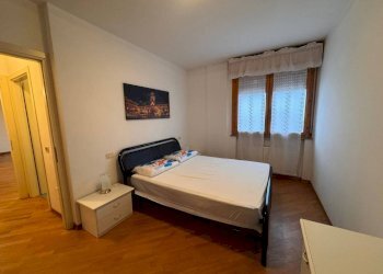 Camera da letto - Appartamento piazza Giuseppina Strepponi, 15, Parma - foto 7