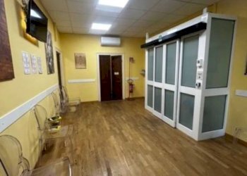 Interno non residenziale - Ufficio piazza Enrico Tazzoli, Genova (zona Sestri Ponente) - foto 4