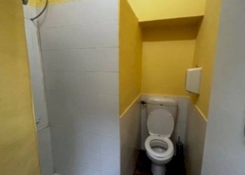 Bagno - Ufficio piazza Enrico Tazzoli, Genova (zona Sestri Ponente) - foto 17