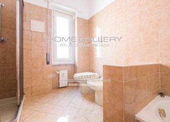 Bagno - Trilocale via Angelo Carrara, Genova (zona Quarto) - foto 12