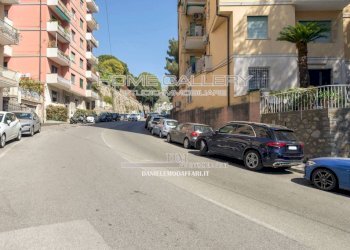 Zona - Trilocale via Angelo Carrara, Genova (zona Quarto) - foto 27