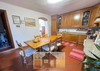 Cucina - Trilocale via Castelletti, Signa - foto 3