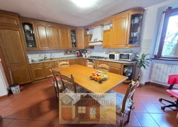 Cucina - Trilocale via Castelletti, Signa - foto 5