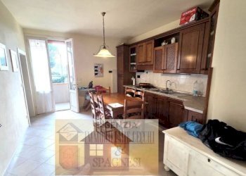 Cucina - Trilocale via Castelletti, Signa - foto 15