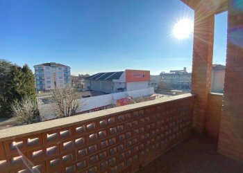 Balcone - Appartamento viale Giuseppe Garibaldi, 35, Carmagnola - foto 11