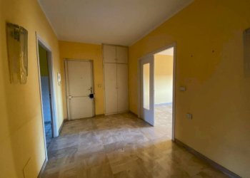 Corridoio - Appartamento viale Giuseppe Garibaldi, 35, Carmagnola - foto 16