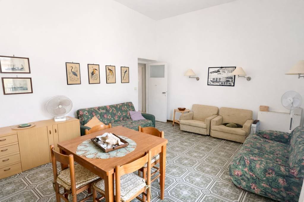 Salone - Trilocale via Adua, 8, Anzio - foto 2